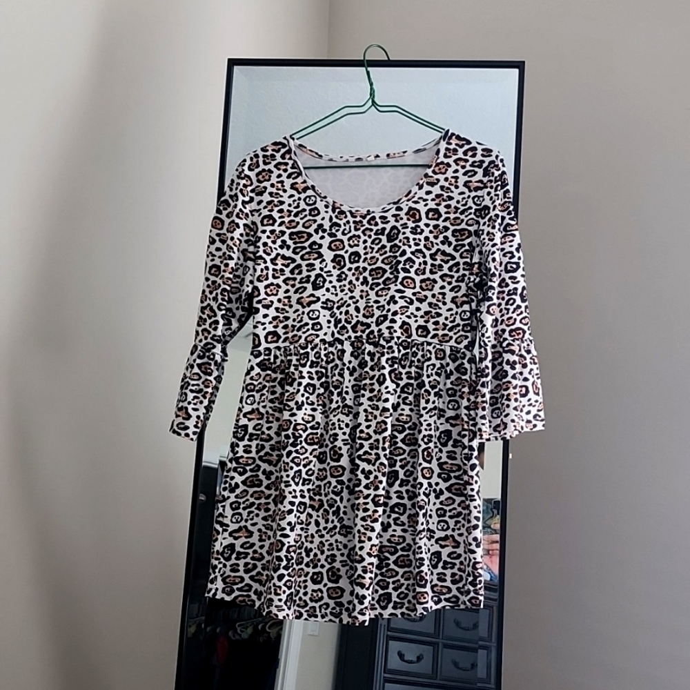 Peplum maternity top